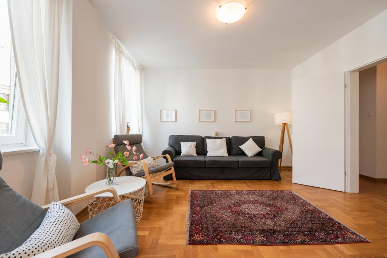 New Town Spacious Apartment Варшава Экстерьер фото